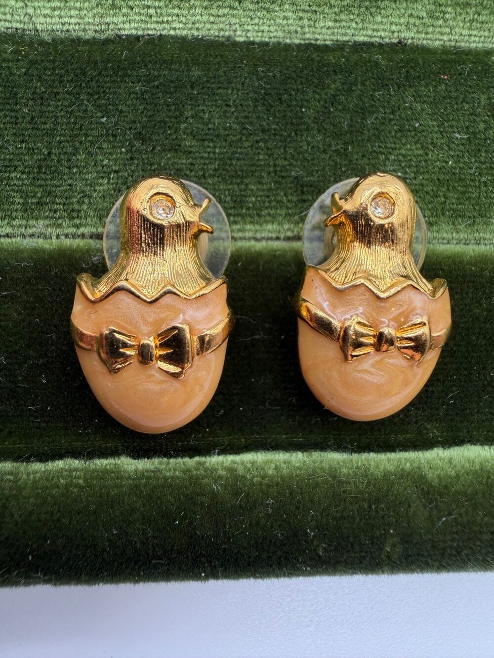 Vintage Avon Easter Elegance Hatching Enamel Egg Cream/Gold, Chicks have CZ Eyes